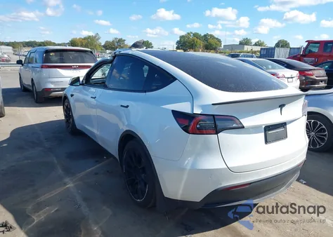 2022 Tesla Model Y Performance Dual Motor All-Wheel Drive z USA, uszkodzony, nr VIN 7SAYGDEF1NF372350